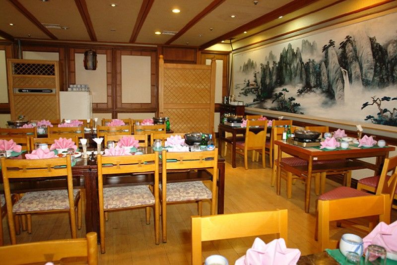 Jeju Royal Hotel Exterior photo
